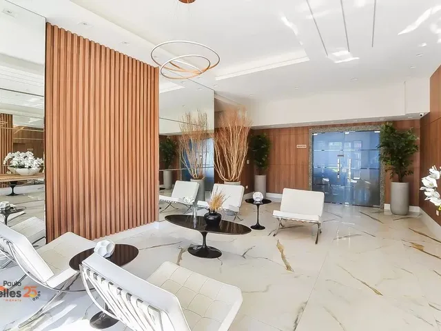 Apartamento 2 quartos e 2 banheiros, à venda, no bairro Água Verde em Curitiba