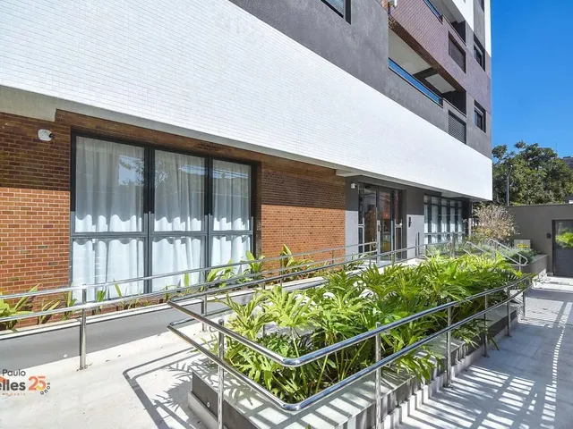 Apartamento 2 quartos e 2 banheiros, à venda, no bairro Água Verde em Curitiba