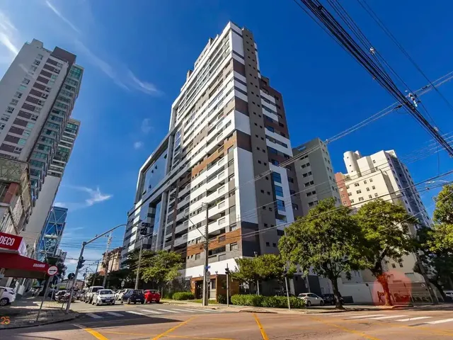 Apartamento 2 quartos e 2 banheiros, à venda, no bairro Água Verde em Curitiba
