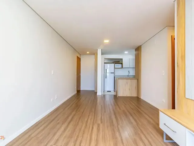 Apartamento 2 quartos e 2 banheiros, à venda, no bairro Água Verde em Curitiba
