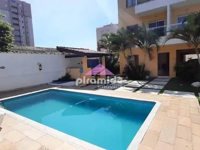 Apartamento com 500m² 2 quartos e 3 banheiros, à venda, no bairro Aruan em Caraguatatuba