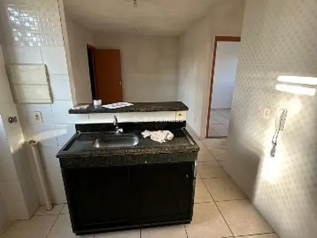 Apartamento 2 quartos e 1 banheiro, à venda, no bairro Parque Novo Jockey em Campos dos Goytacazes