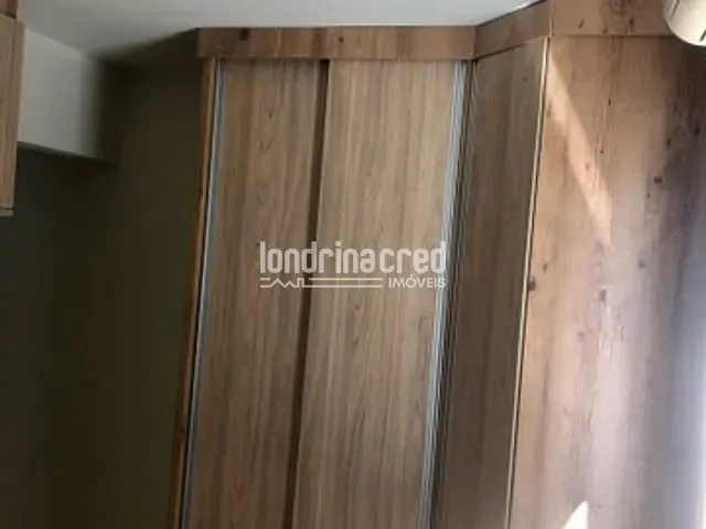 Apartamento com 55m² 2 quartos e 1 banheiro, à venda, no bairro Conjunto Habitacional Santiago II em Londrina