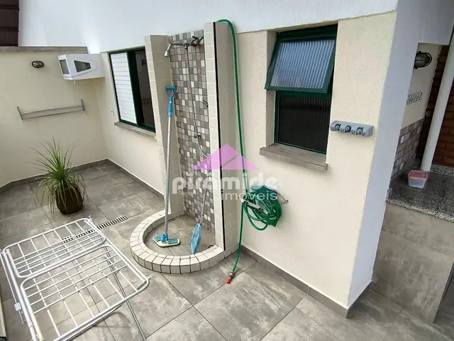 Apartamento com 173m² 3 quartos e 3 banheiros, à venda ou para alugar, no bairro Martim de Sá em Caraguatatuba