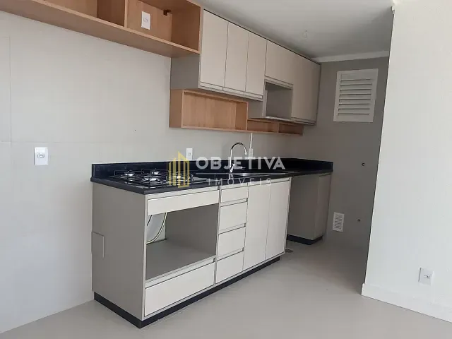 Apartamento 2 quartos e 2 banheiros, para alugar, no bairro Vila Ipiranga em Porto Alegre