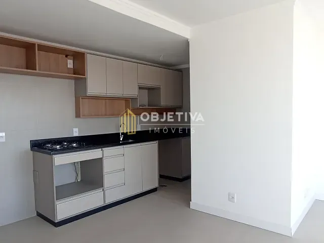 Apartamento 2 quartos e 2 banheiros, para alugar, no bairro Vila Ipiranga em Porto Alegre
