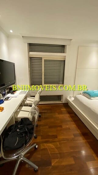 Apartamento, 3 quartos, 260 m² - Foto 5