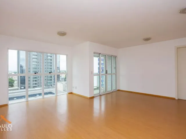 Apartamento 3 quartos e 4 banheiros, à venda, no bairro Água Verde em Curitiba