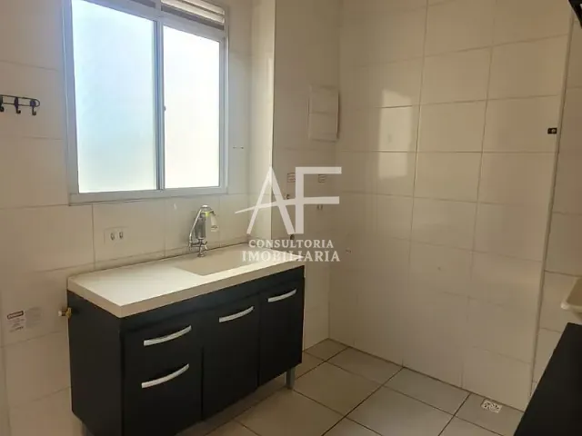 Apartamento 2 quartos e 1 banheiro, para alugar, no bairro Piracangaguá em Taubaté