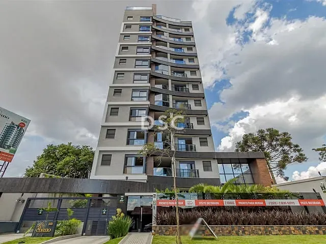 Apartamento 3 quartos e 2 banheiros, à venda, no bairro Cristo Rei em Curitiba