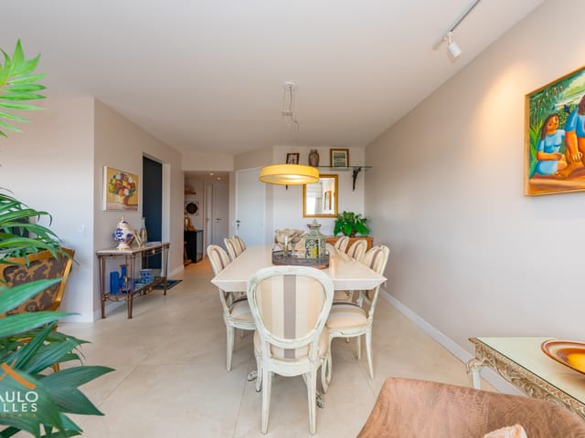 Apartamento 3 quartos e 4 banheiros, à venda, no bairro Batel em Curitiba