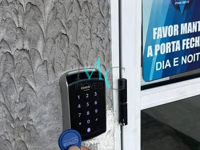Apartamento 2 quartos e 1 banheiro, à venda, no bairro Santa Cruz em Rio de Janeiro