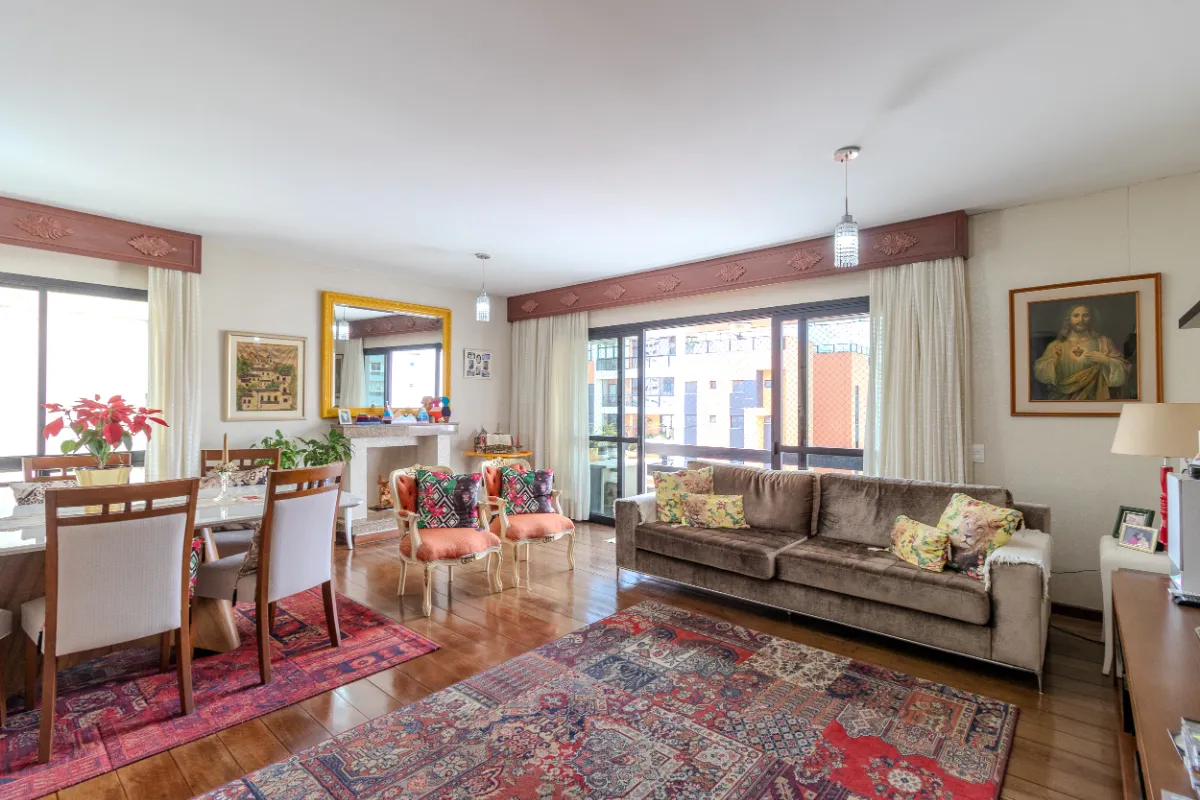 Apartamento para venda em Indianópolis com 4 quartos, sendo 2 suítes, 180m²