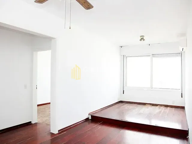 Apartamento 3 quartos e 2 banheiros, para alugar, no bairro Centro Histórico em Porto Alegre