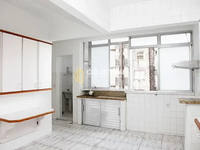 Apartamento 3 quartos e 2 banheiros, para alugar, no bairro Centro Histórico em Porto Alegre