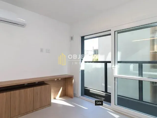 Apartamento 1 quarto e 1 banheiro, para alugar, no bairro Centro Histórico em Porto Alegre