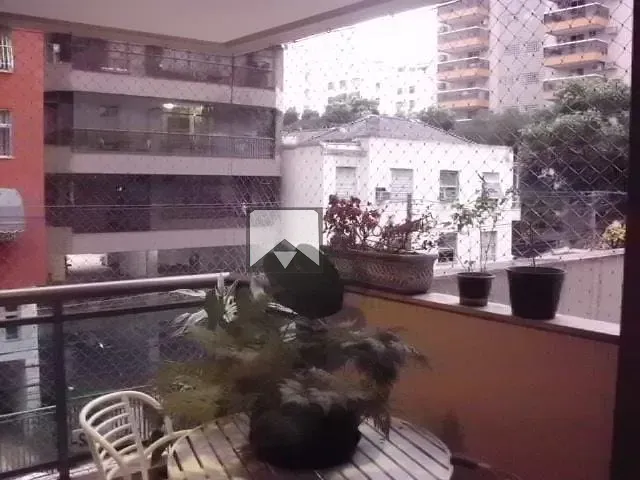 Apartamento com 110m² 2 quartos e 2 banheiros, à venda, no bairro Icaraí em Niterói