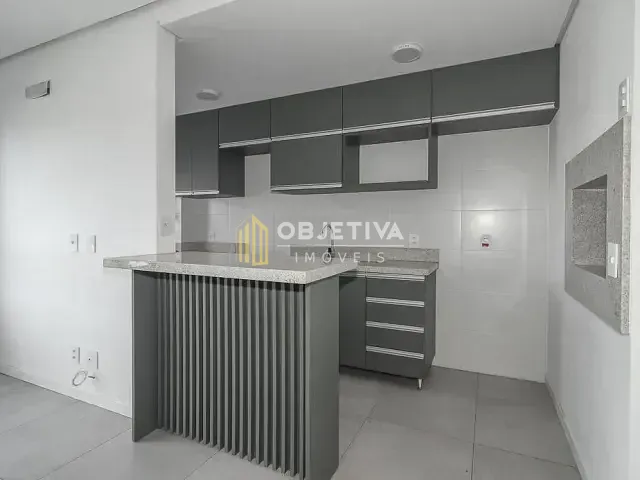Apartamento 3 quartos e 2 banheiros, para alugar, no bairro Vila Ipiranga em Porto Alegre