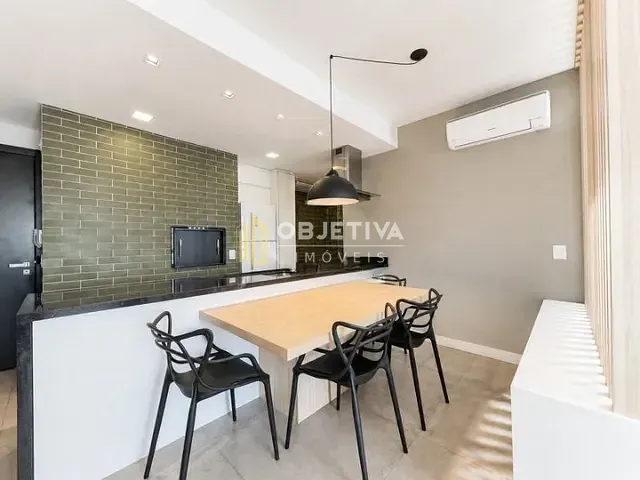 Apartamento 1 quarto e 1 banheiro, à venda ou para alugar, no bairro Cidade Baixa em Porto Alegre