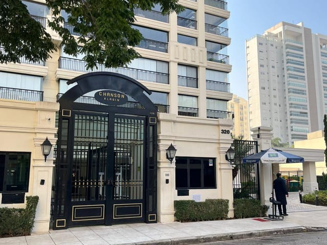 Apartamento com 247m² 4 quartos e 5 banheiros, à venda, no bairro Vila Mariana em São Paulo