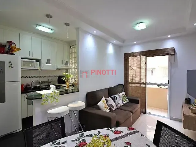 Apartamento 2 quartos e 1 banheiro, à venda, no bairro Vila Gonçalves em São Bernardo do Campo