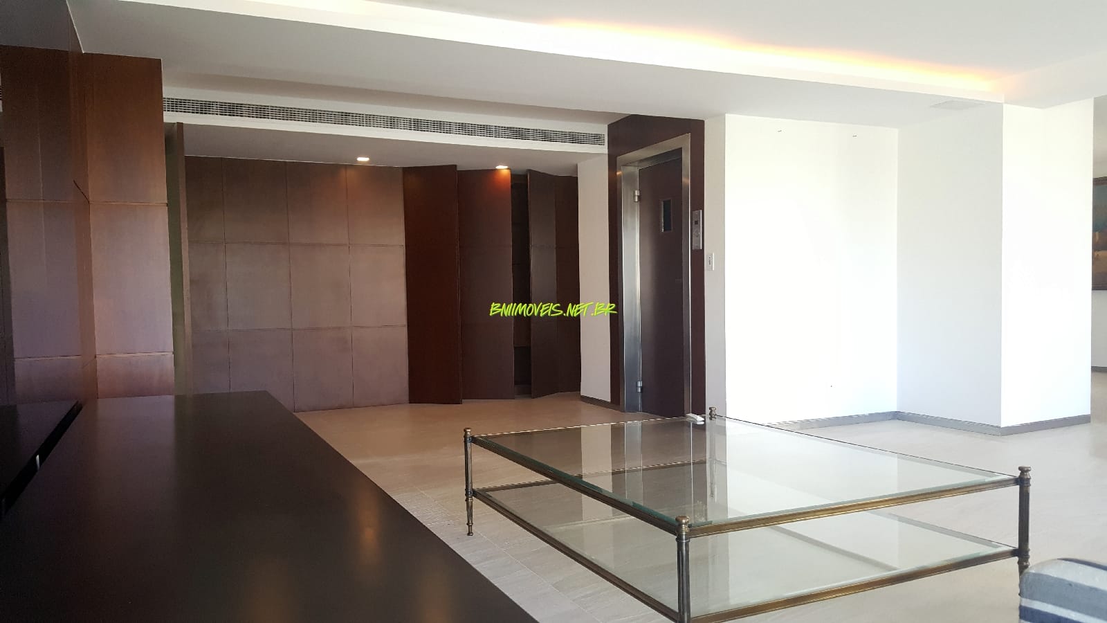 Apartamento, 3 quartos, 240 m² - Foto 2