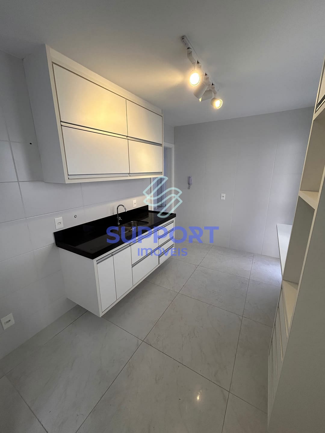 Apartamento à venda com 4 quartos, 250m² - Foto 16