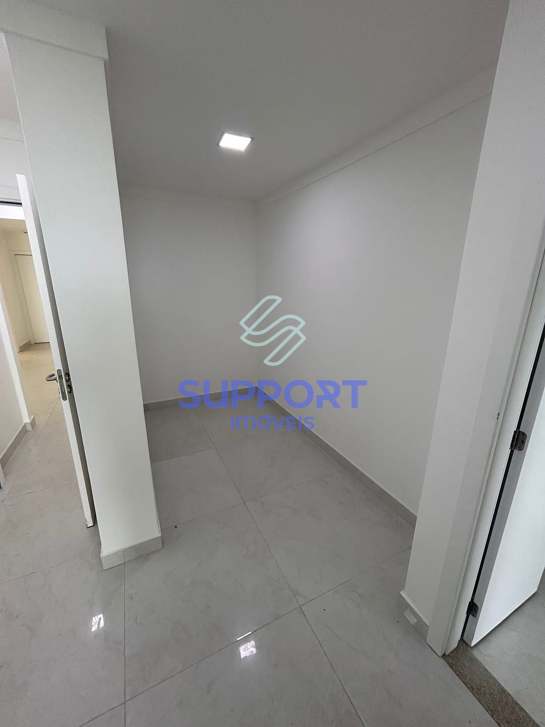 Apartamento à venda com 4 quartos, 250m² - Foto 23