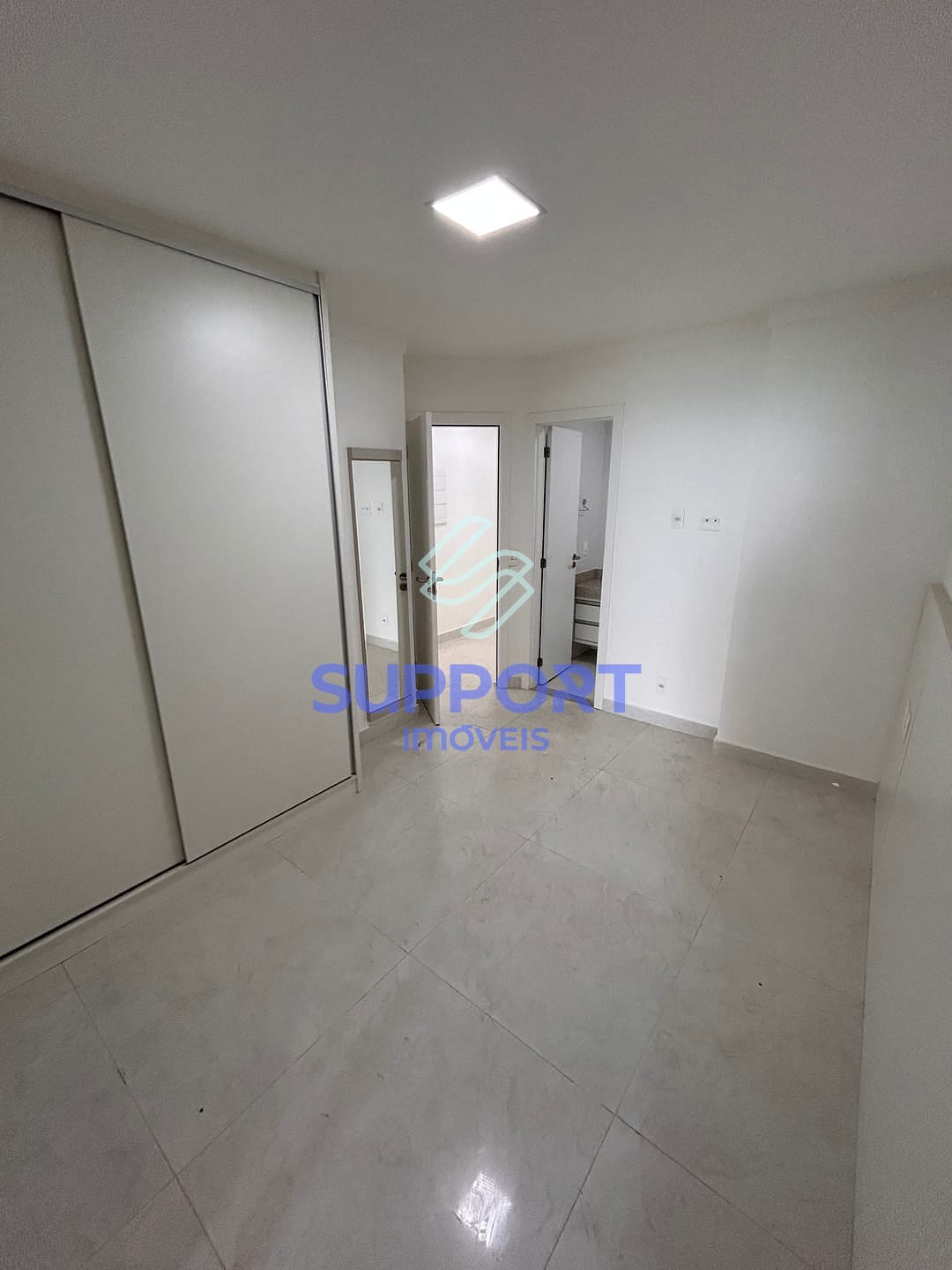 Apartamento à venda com 4 quartos, 250m² - Foto 27