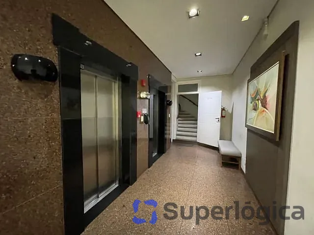 Apartamento com 136m² 2 quartos e 2 banheiros, à venda, no bairro Centro em Balneário Camboriú