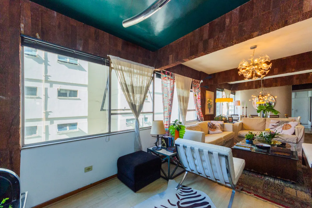 Apartamento para venda em Moema com 3 quartos, sendo 1 suíte, 132m²