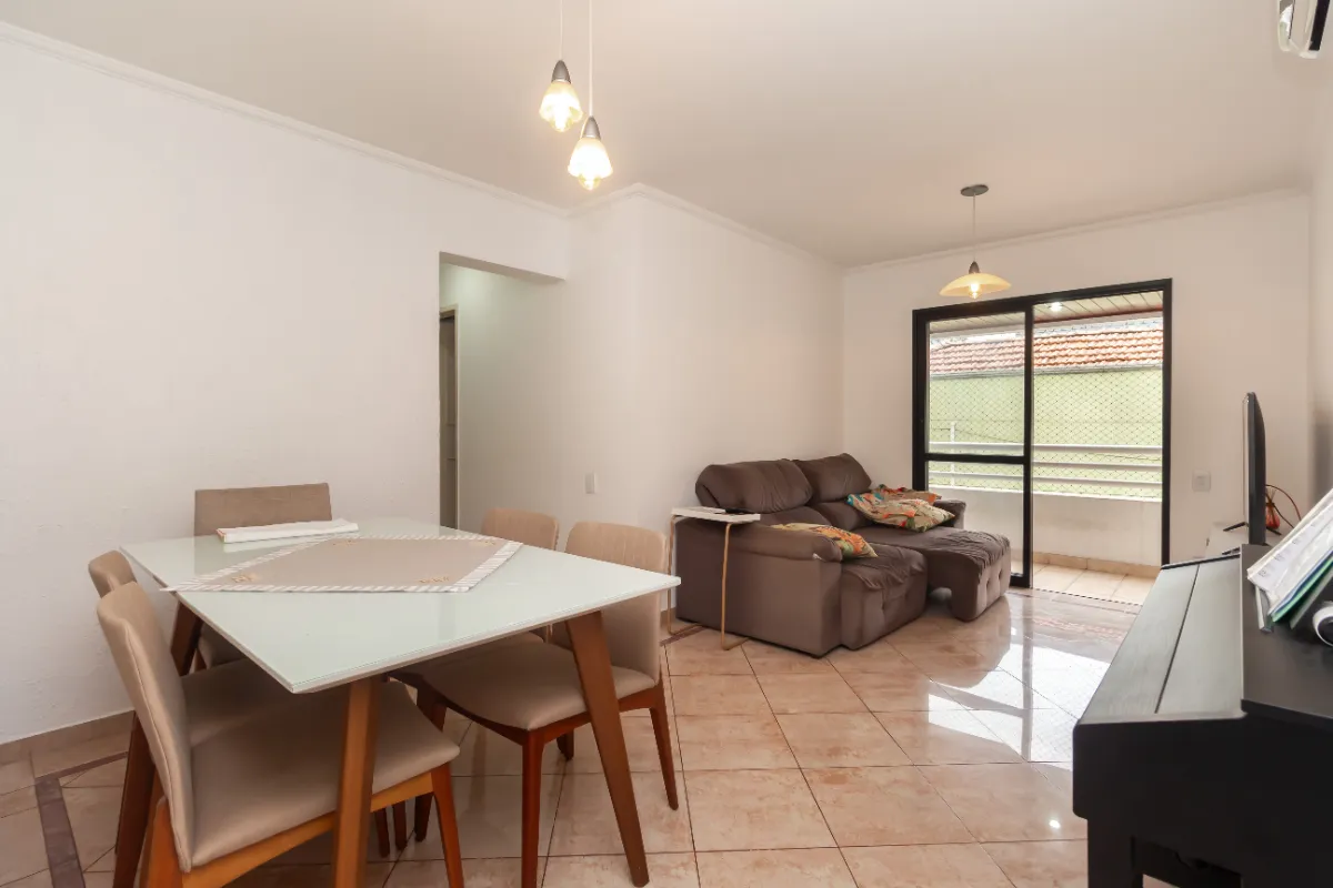 Apartamento para venda em Moema com 2 quartos, sendo 1 suíte, 80m²