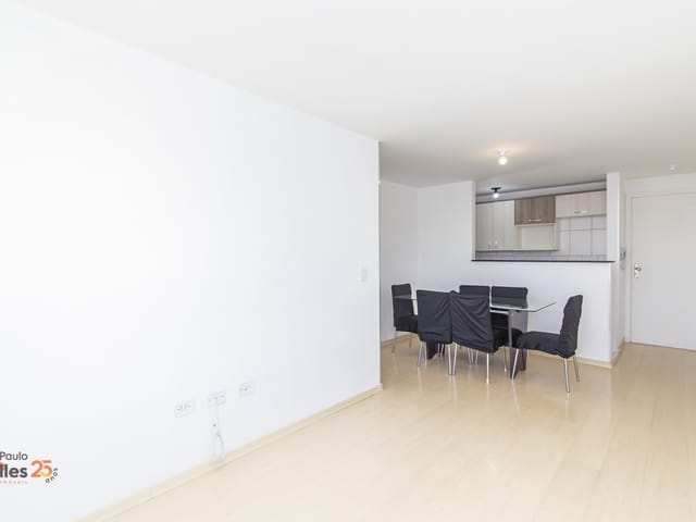 Apartamento 3 quartos e 1 banheiro, para alugar, no bairro Pinheirinho em Curitiba