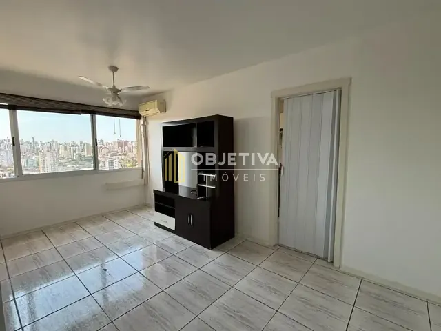 Apartamento 3 quartos e 2 banheiros, para alugar, no bairro Santo Antônio em Porto Alegre