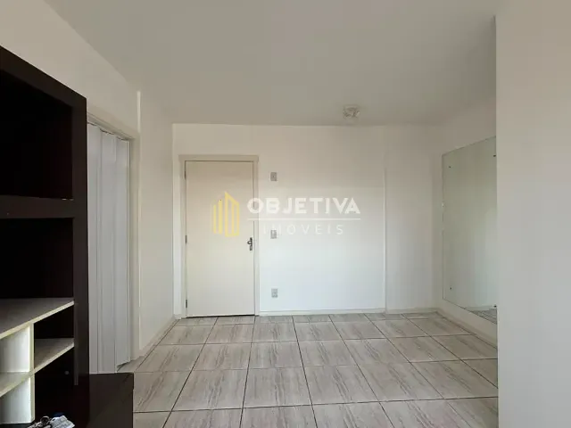 Apartamento 3 quartos e 2 banheiros, para alugar, no bairro Santo Antônio em Porto Alegre