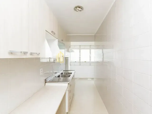 Apartamento 2 quartos e 1 banheiro, à venda ou para alugar, no bairro Santana em Porto Alegre