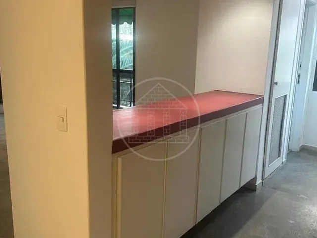 Apartamento com 110m² 2 quartos e 2 banheiros, para alugar, no bairro Cerqueira César em São Paulo