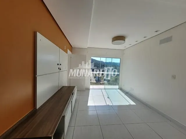 Apartamento com 76m² 3 quartos e 1 banheiro, à venda, no bairro Cristal em Concórdia