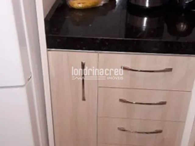 Apartamento 2 quartos e 1 banheiro, à venda, no bairro Jardim Ana Eliza em Cambé