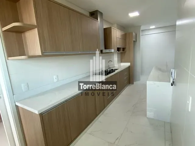 Apartamento com 180m² 3 quartos e 2 banheiros, para alugar, no bairro Centro em Ponta Grossa