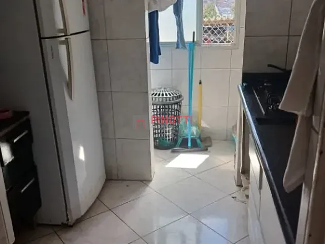 Apartamento 2 quartos e 1 banheiro, à venda ou para alugar, no bairro Santa Terezinha em São Bernardo do Campo