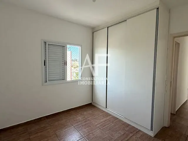 Apartamento 2 quartos e 1 banheiro, para alugar, no bairro Jardim Eulália em Taubaté