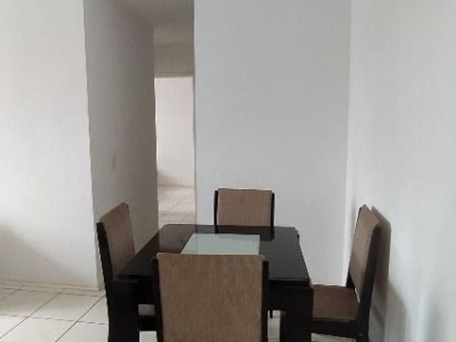 Apartamento com 81m² 2 quartos e 1 banheiro, para alugar, no bairro Aurora em Londrina