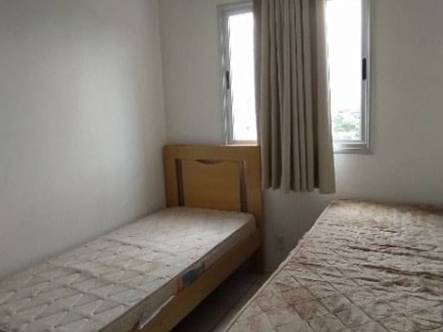 Apartamento com 81m² 2 quartos e 1 banheiro, para alugar, no bairro Aurora em Londrina