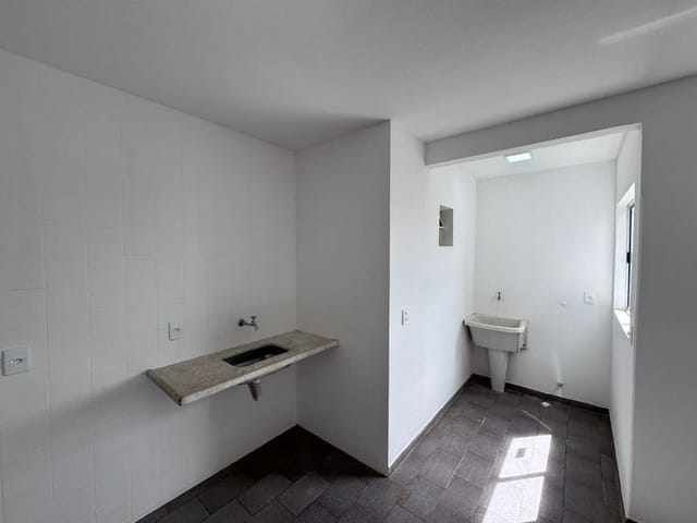 Foto do Apartamento - Apartamento com 2 dormitórios à venda, 45 m² por R$ 150.000,00 - Universitário - Uberaba/MG | ZUCATO IMOBILIARIA LTDA