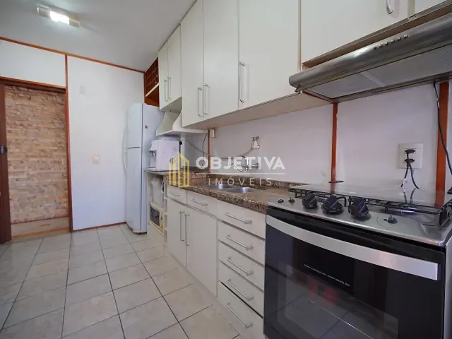Apartamento 3 quartos e 2 banheiros, para alugar, no bairro Petrópolis em Porto Alegre