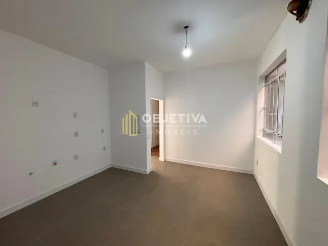 Apartamento 3 quartos e 3 banheiros, à venda, no bairro Centro Histórico em Porto Alegre