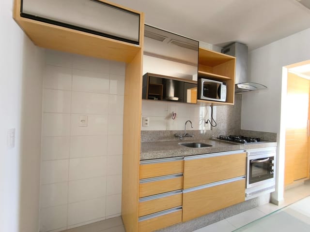 Apartamento com 163m² 3 quartos e 2 banheiros, para alugar, no bairro Gleba Fazenda Palhano em Londrina