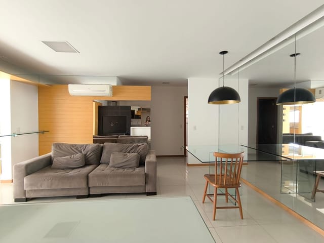 Apartamento com 163m² 3 quartos e 2 banheiros, para alugar, no bairro Gleba Fazenda Palhano em Londrina