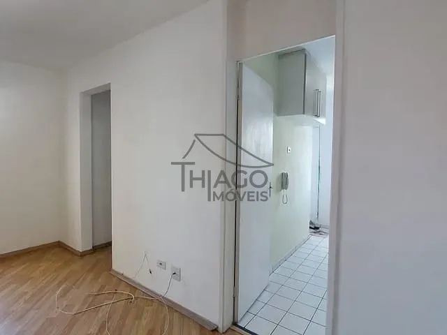 Apartamento com 50m² 2 quartos e 1 banheiro, para alugar, no bairro Luz em São Paulo